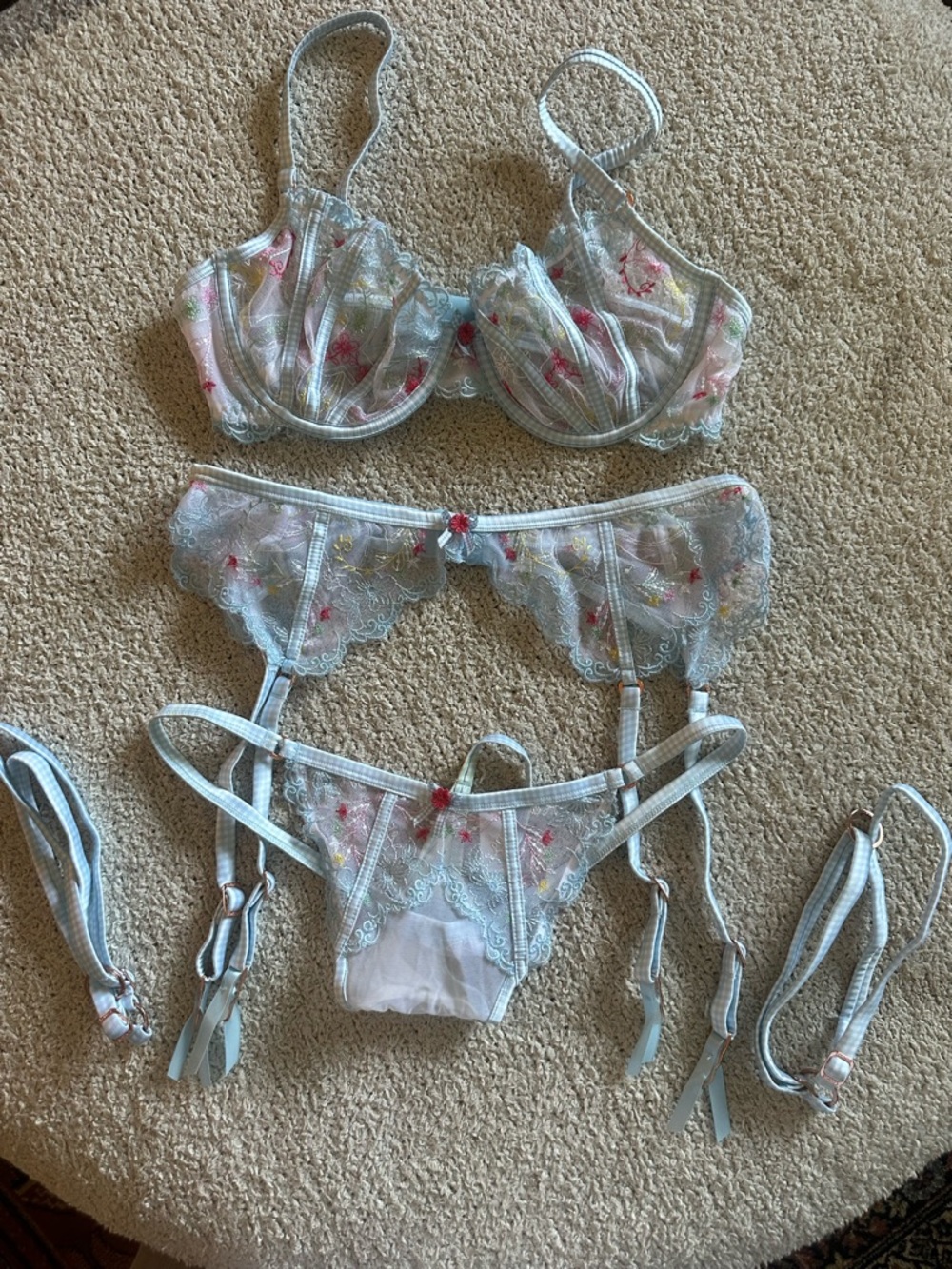 Lounge Underwear Light Blue Floral Lingerie set